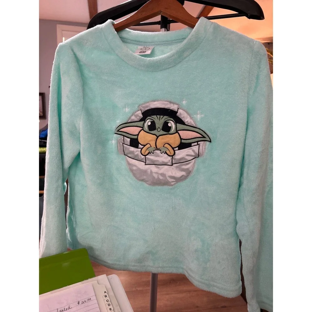 Disney Star War Baby Yoda Fluffy Sleep ShirtMint Green 100th Anniversary M youth